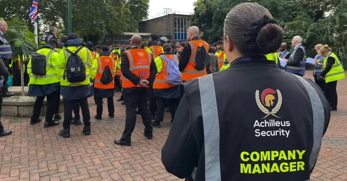 LinkedinFacebookAchilleusSecurityPostMock-ezgif.com-optiwebp LinkedinFacebookAchilleusSecurityPostMock-ezgif.com-optiwebp